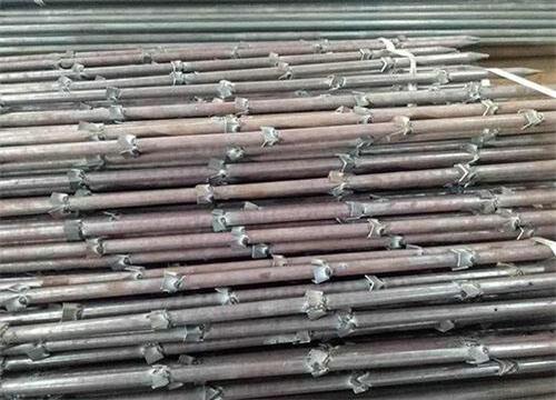 九龙坡隧道钢花管